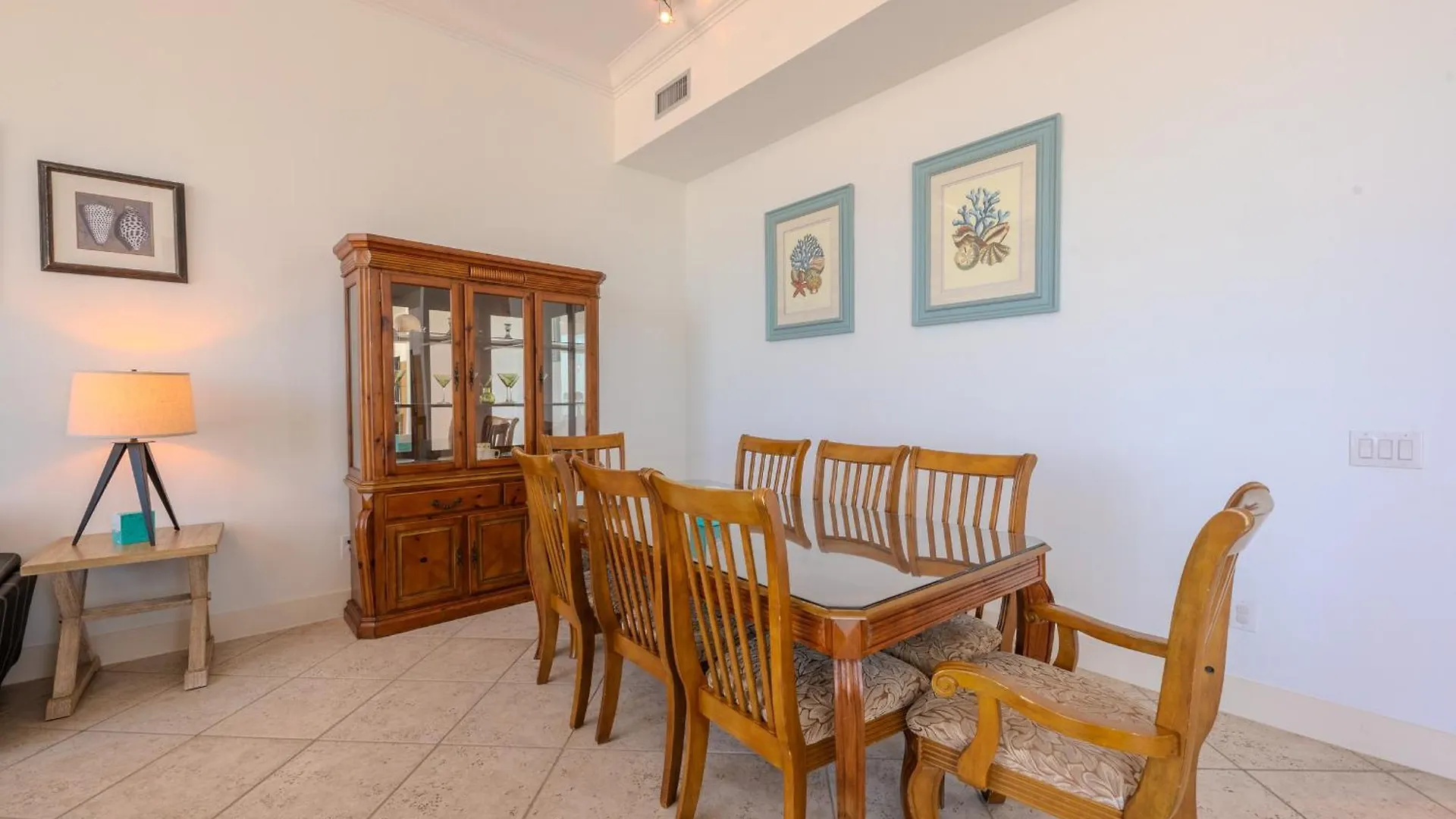 1901 Sapphire Beachfront 3 Bedroom Apartment *