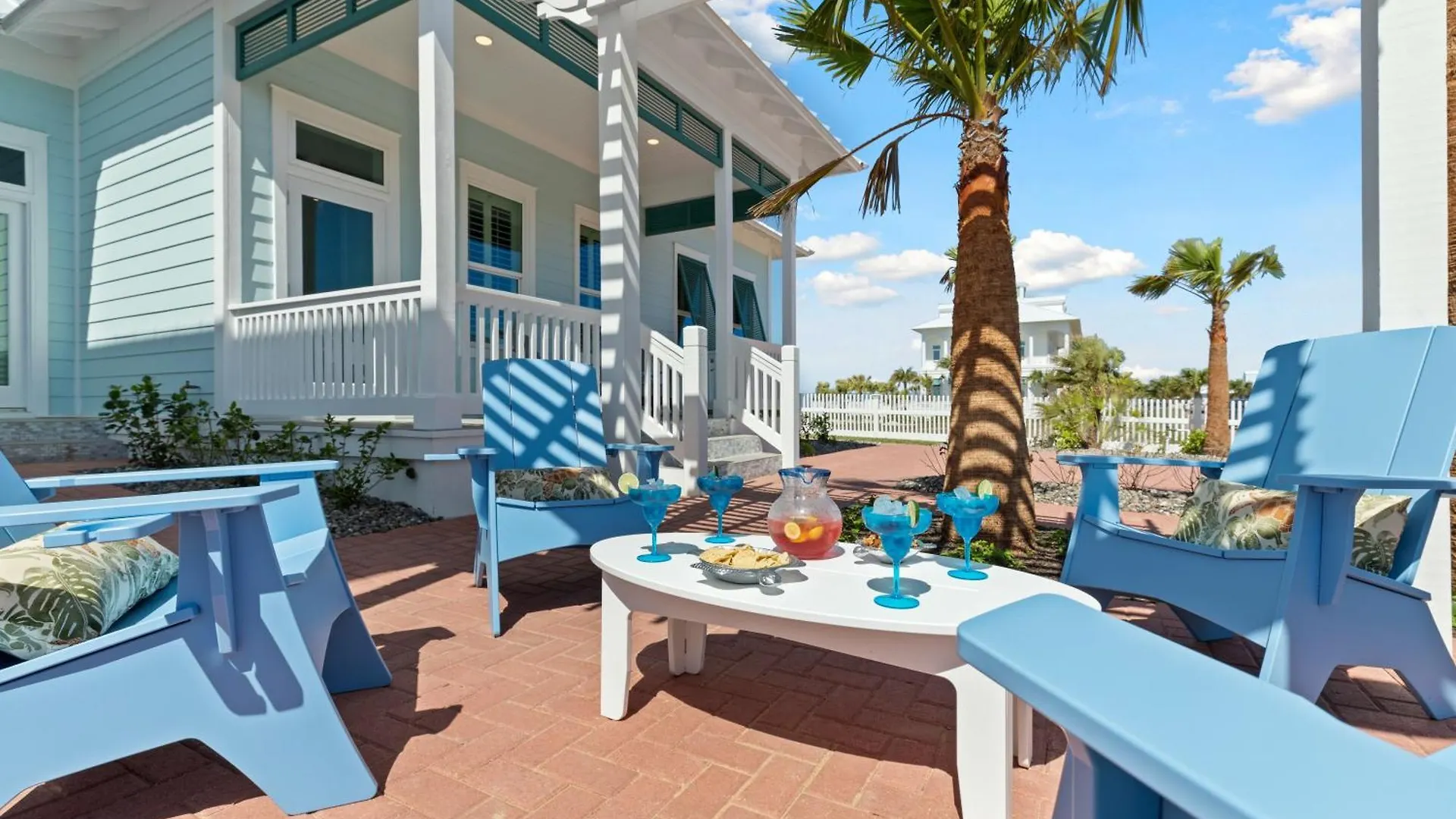Holiday home Lucky Turtle - Private Marina Front With Pool *