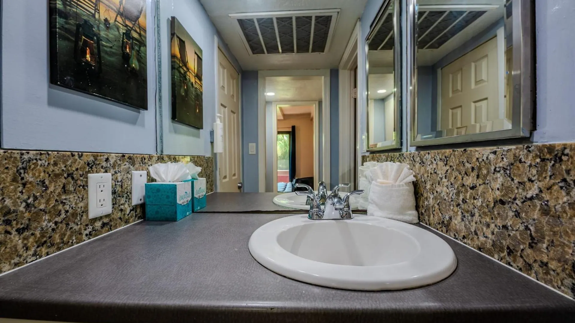 Apartment Toucans Retreat Tranquil 1br With Patio 102 *