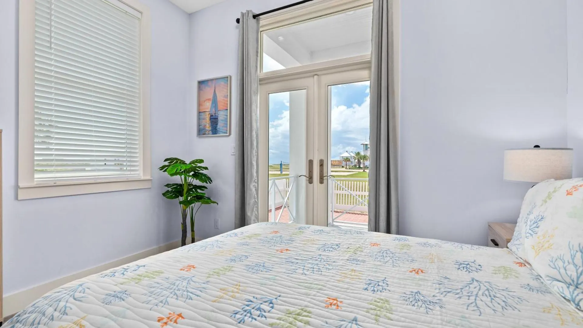 Seaside Rendezvous - Private Across From Community Park Holiday home