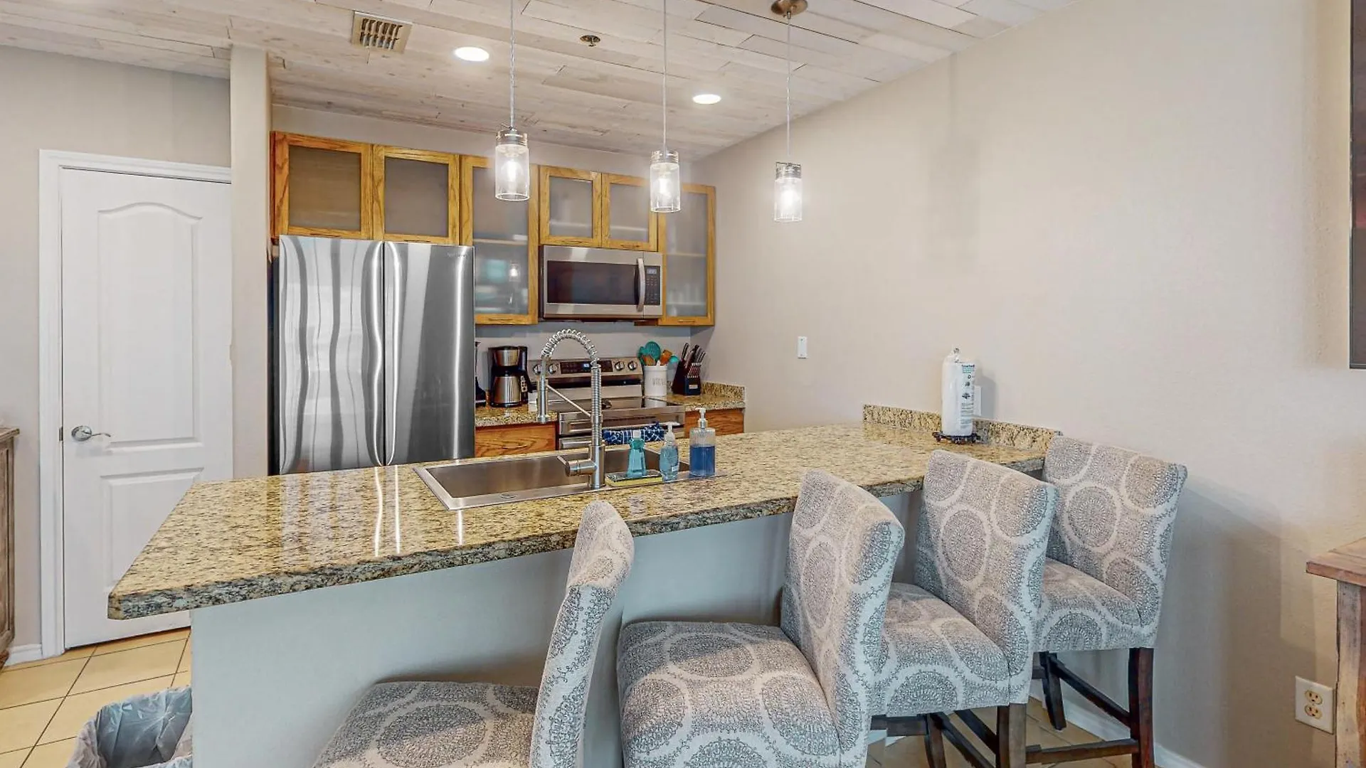 Star Beachside 106 Apartment *