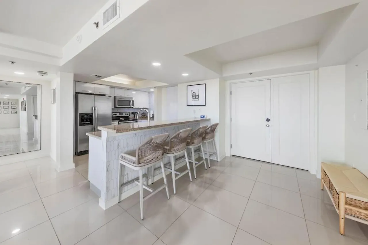 Amazing Beachcombers Paradise Apartment *