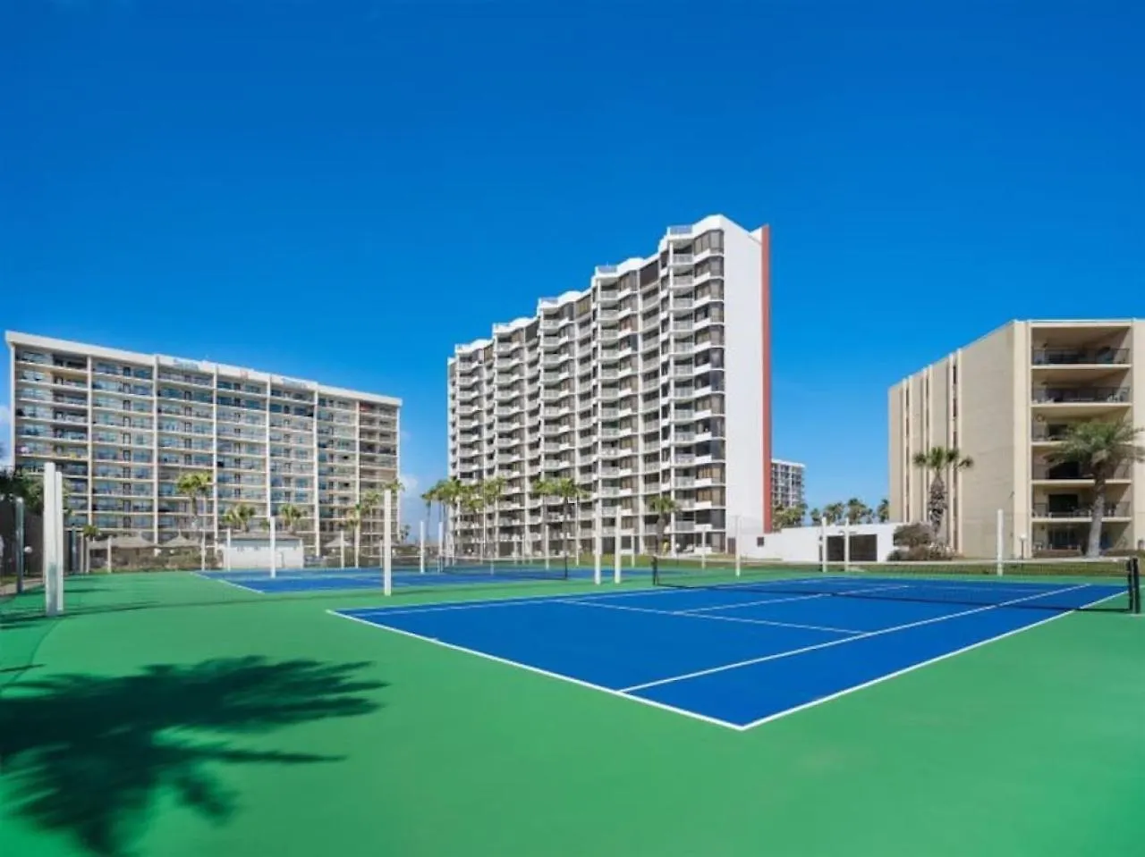 Ground Floor Beachfront 2 Steps From Amenities Iv * South Padre Island