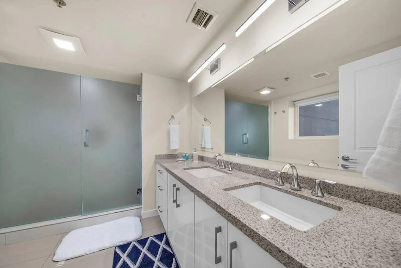 Amazing 5th Floor Beachfront Wonderful Views South Padre Island
