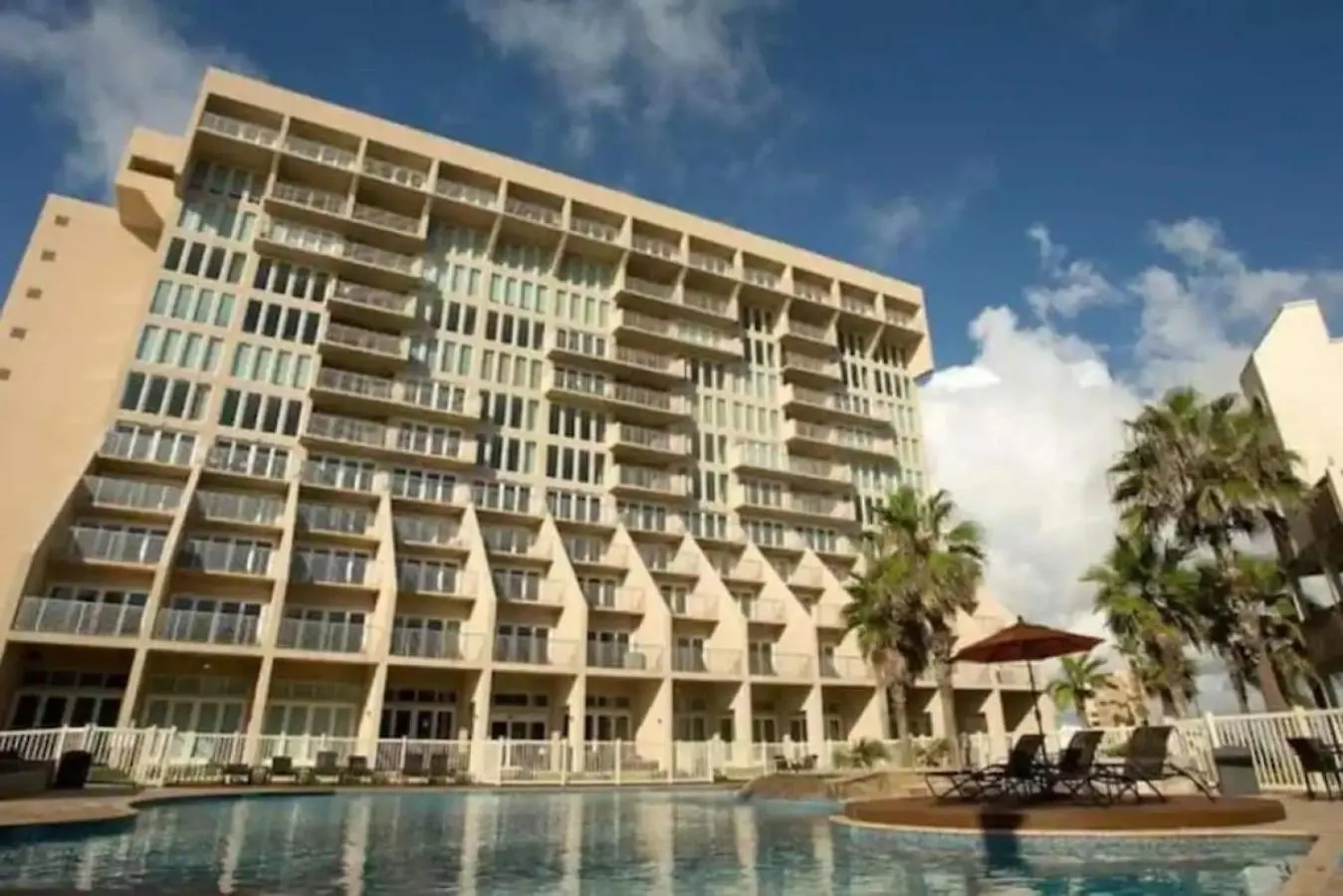 Holiday home Luxury 6th Floor Beachfront Amazing Views