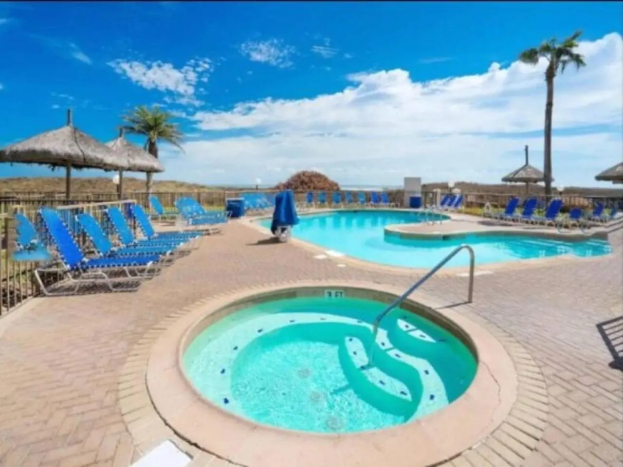 Amazing 7th Floor Beachfront Wonderful Views Holiday home *