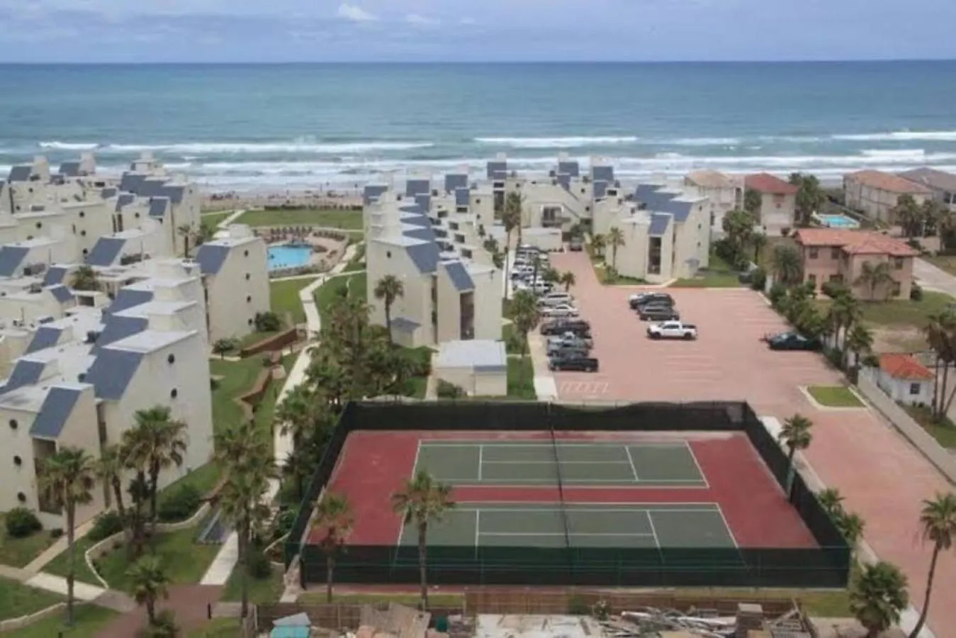 Amazing Bahiamar Beachfront 2 Steps From Amenities *