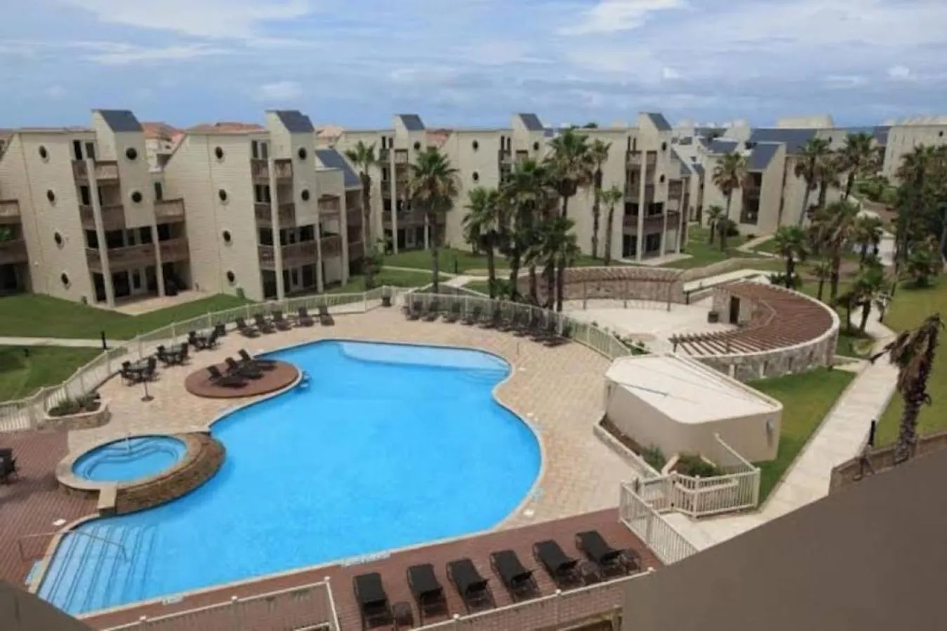 Amazing Bahiamar Beachfront 2 Steps From Amenities South Padre Island