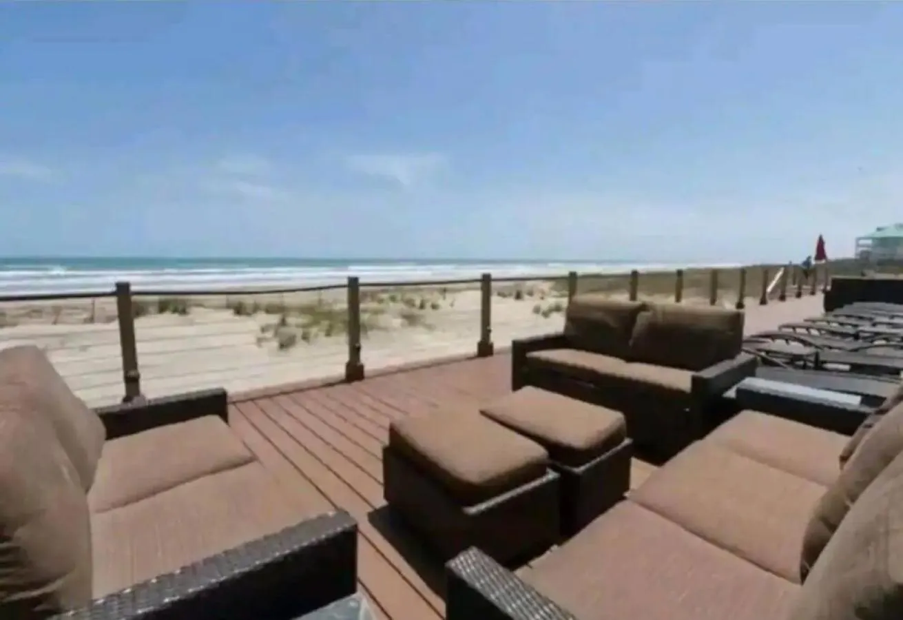 Amazing 4th Floor Beachfront Wonderful Views South Padre Island