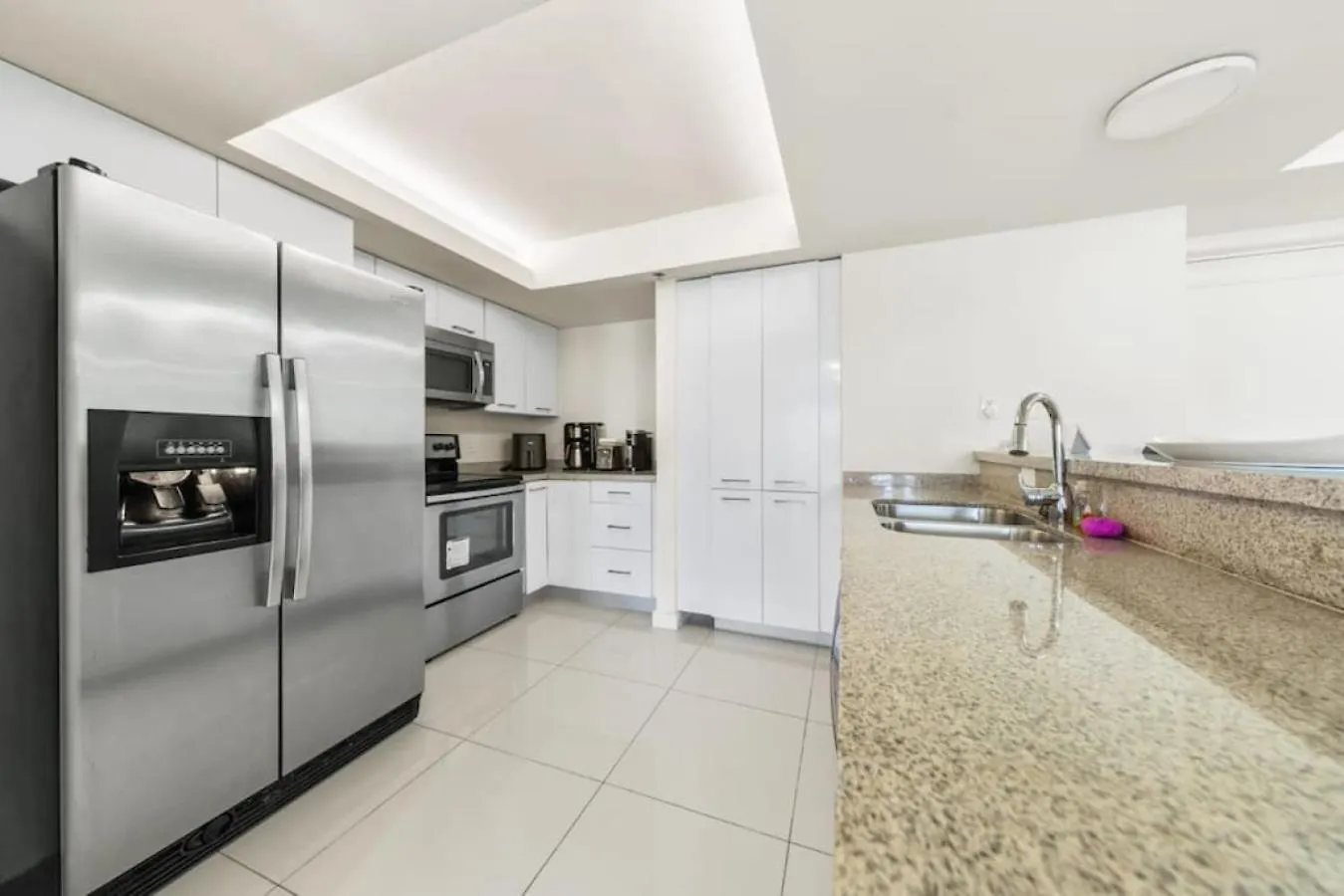 Amazing 4th Floor Beachfront Wonderful Views