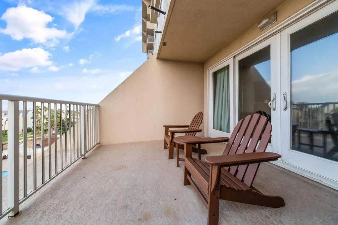 Amazing 4th Floor Beachfront Wonderful Views