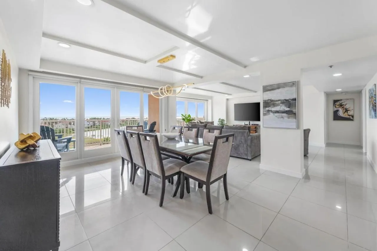 Solare Tower, Sunset Oasis, Beachfront Complex