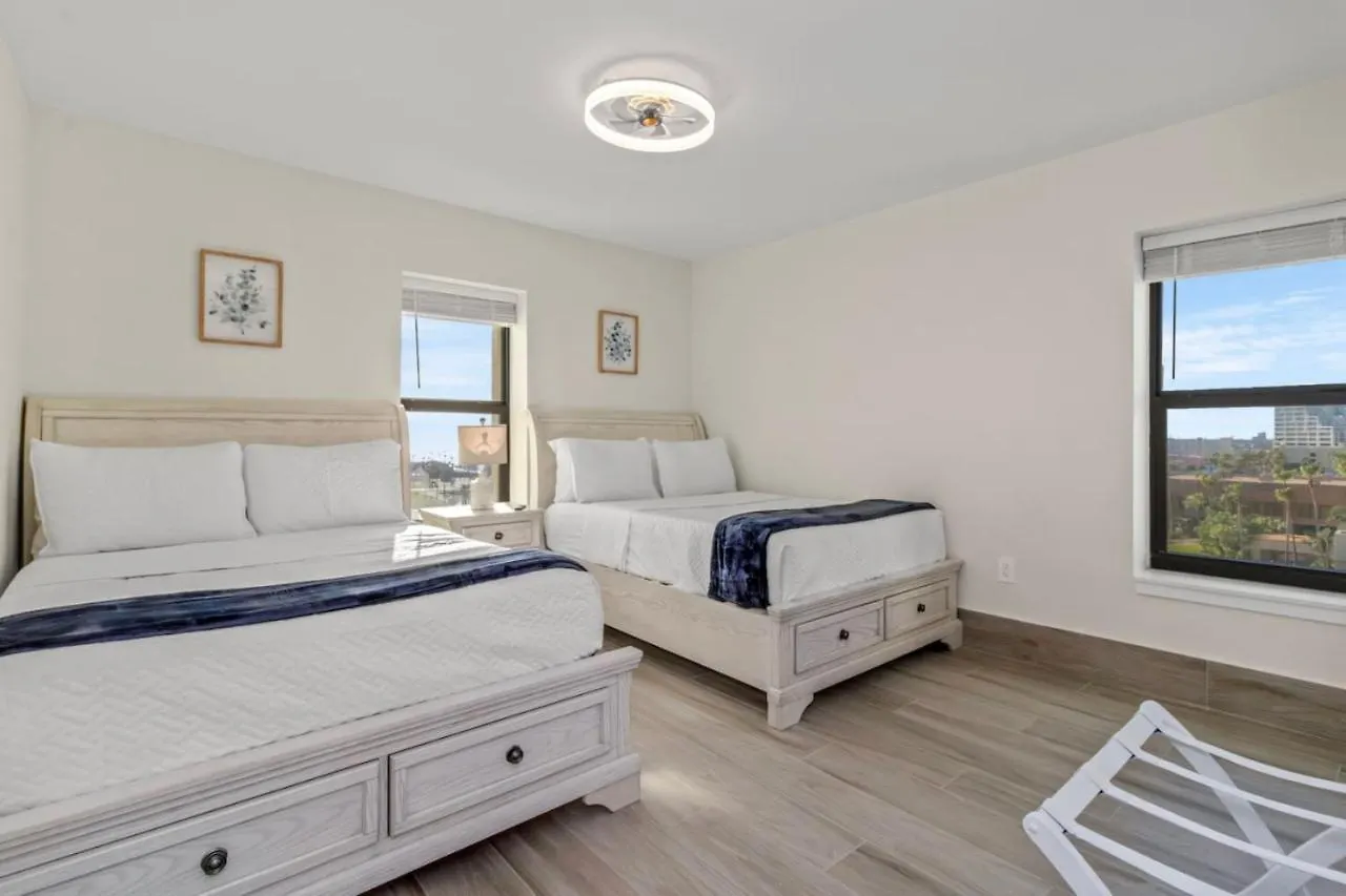 Saida Beachfront Oceanview Charm * South Padre Island