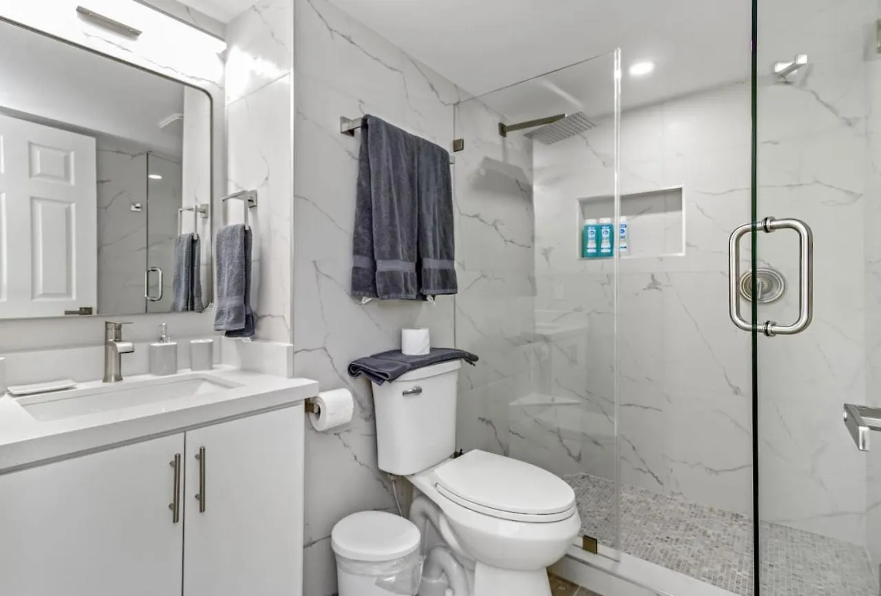 Apartment Saida Beachfront Oceanview Charm *