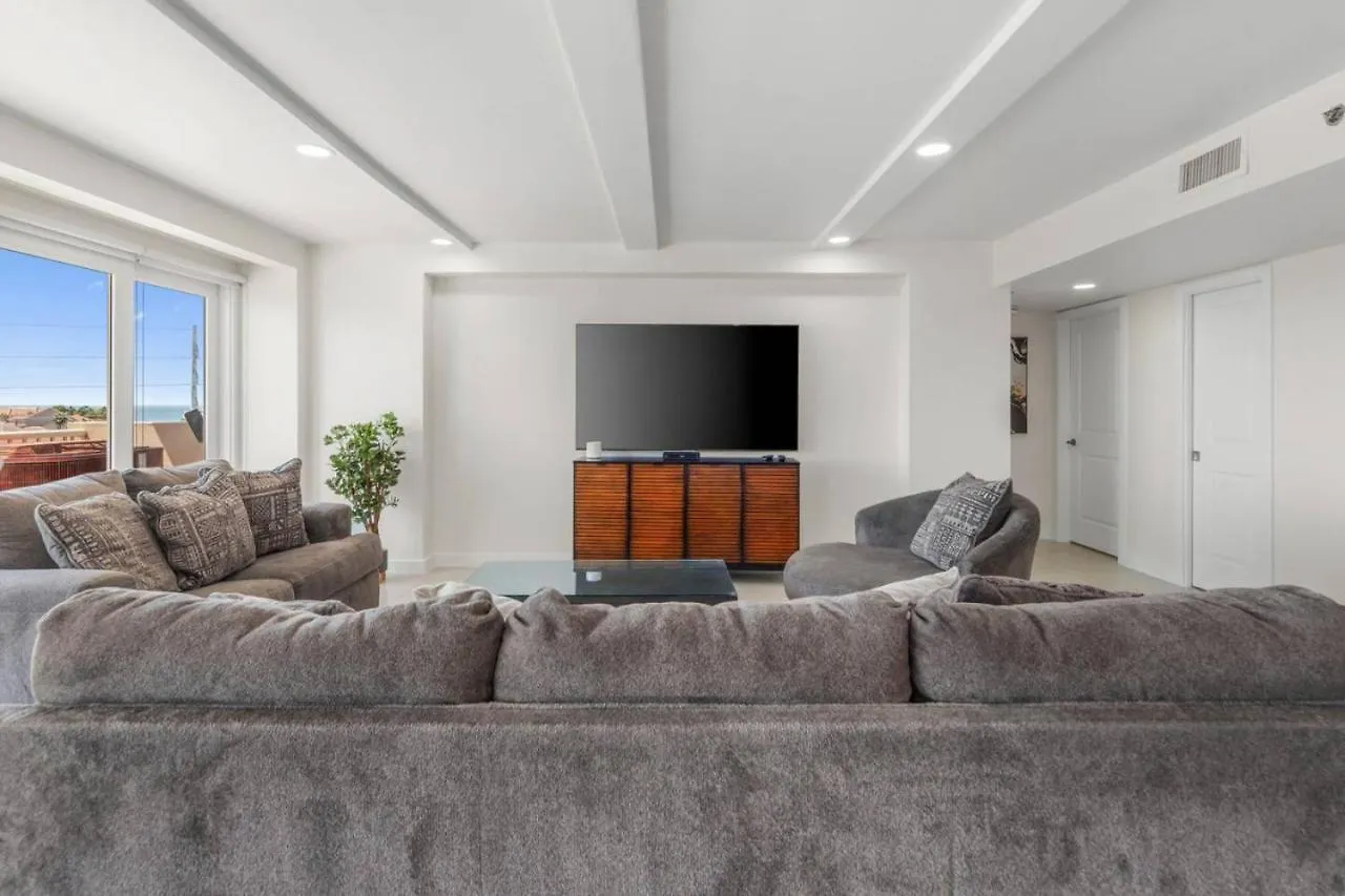 Solare Tower Paradise By The Sea Apartment