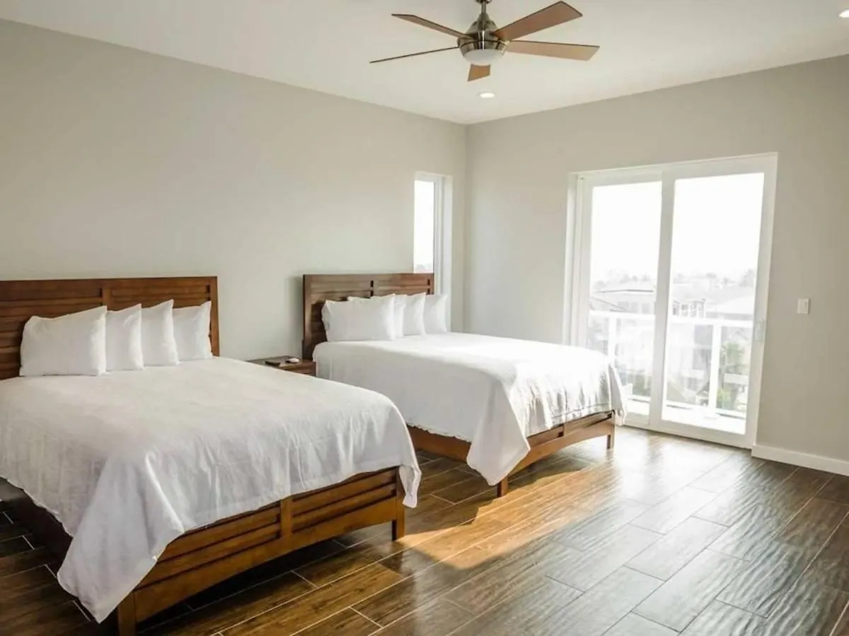 5 Bedroom Beachfront - 2nd Floor South Padre Island