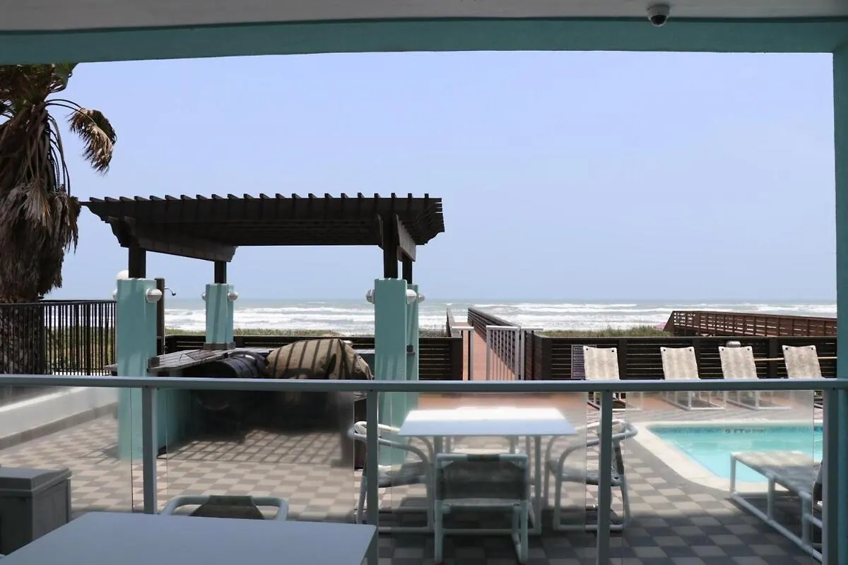 Beachfront 3 Bedroom