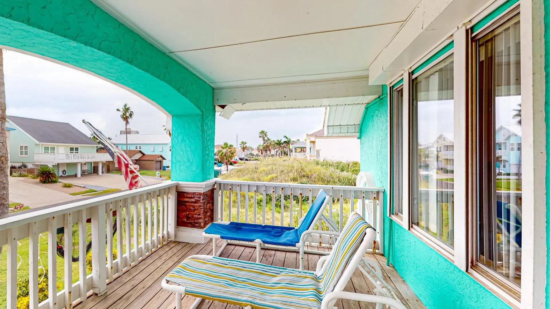 Holiday home Turquoise Retreat