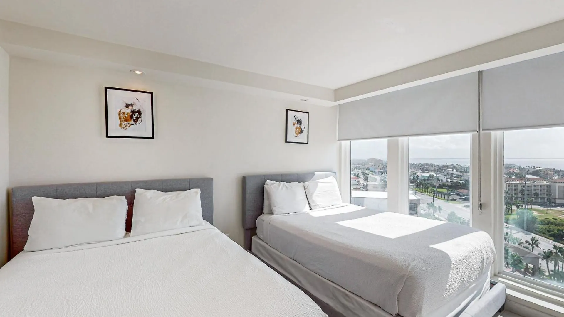 Solare Tower 1202 Apartment