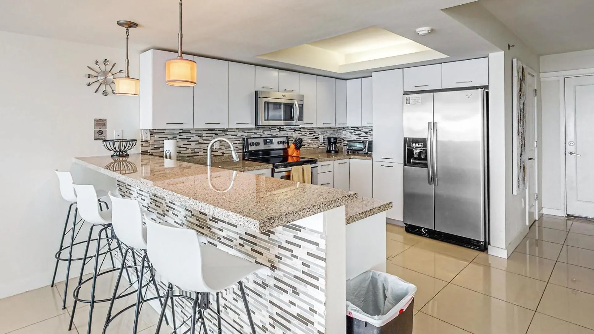 Solare Tower 1202 Apartment *