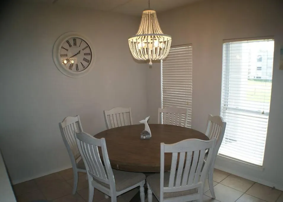 Coronado 101 Next To Access, Pool Apartment *