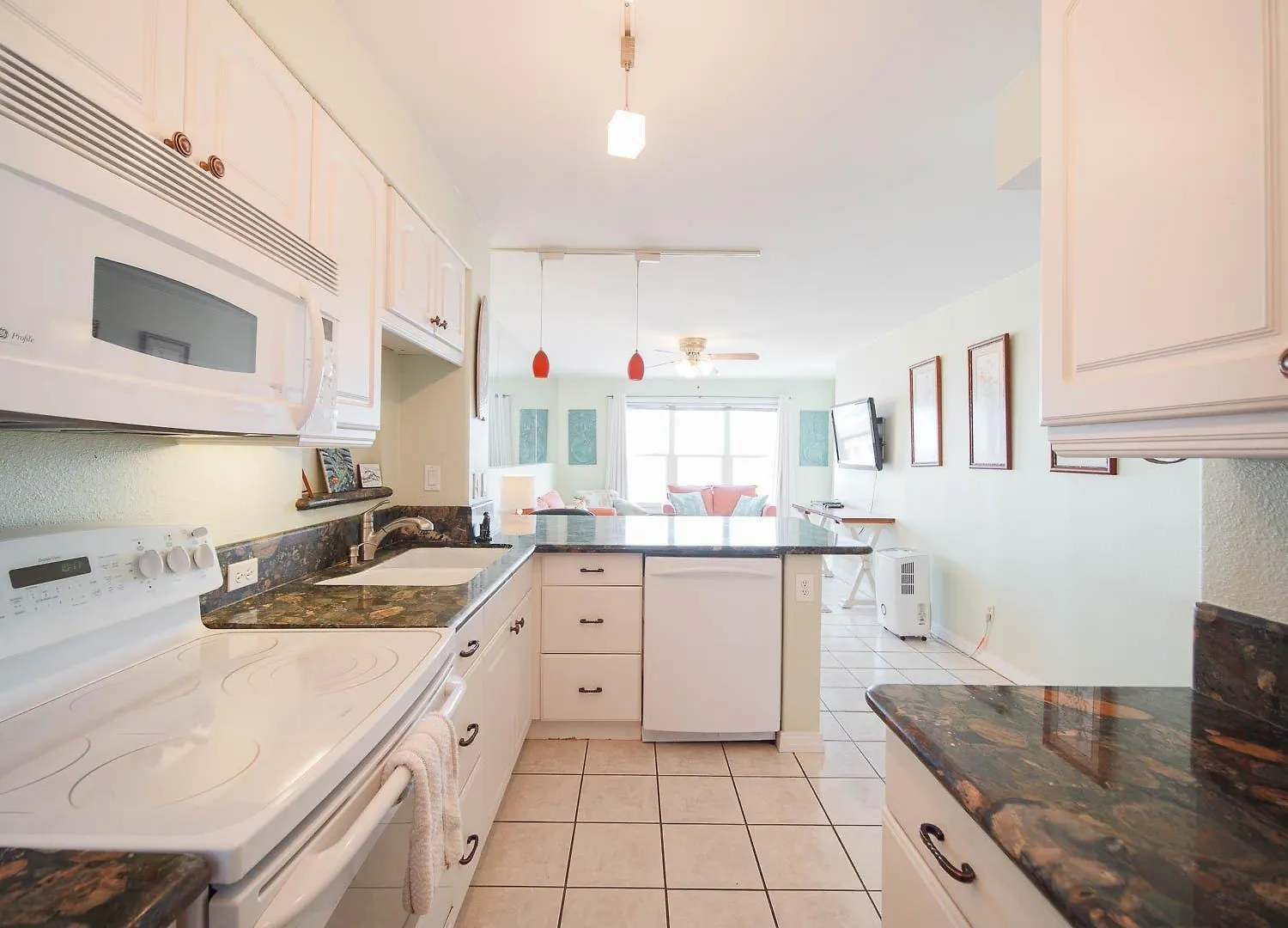 Apartment Relaxing Condo, Great Location, 3 Minute Walk To The South Padre Island