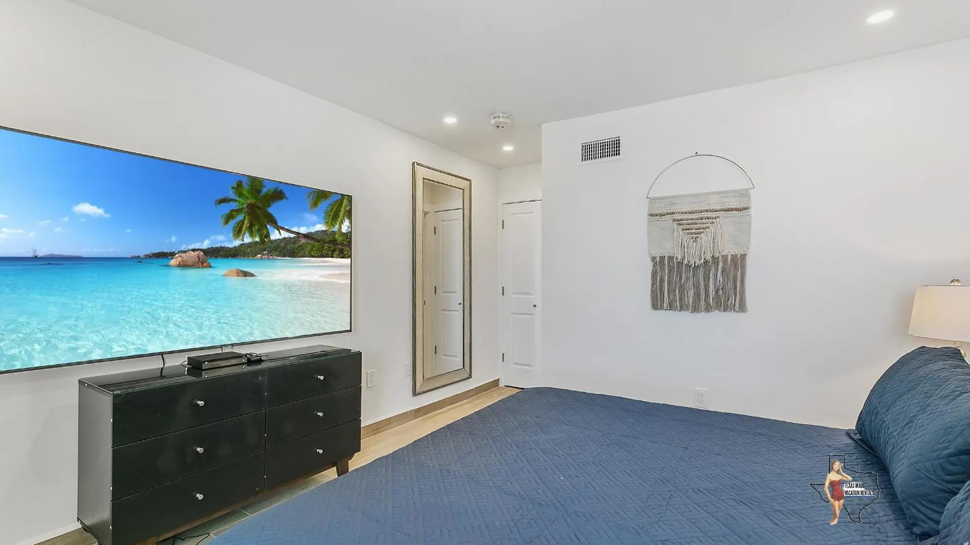 Bahia Mar Solare Beachfront With Two Pools *