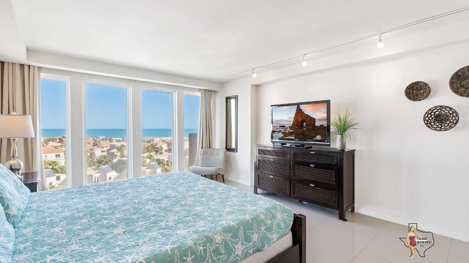 Apartment Bahia Mar-solare Tower, Beachfront With Two Pools