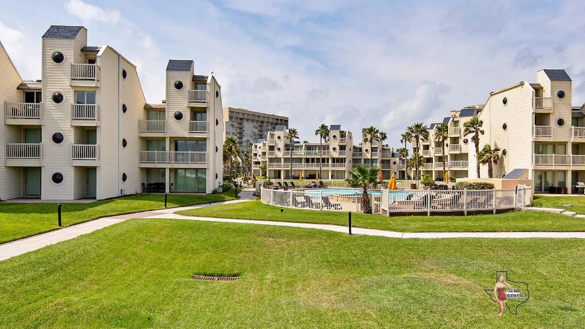 Apartment Bahia Mar-solare Tower, Beachfront With Two Pools