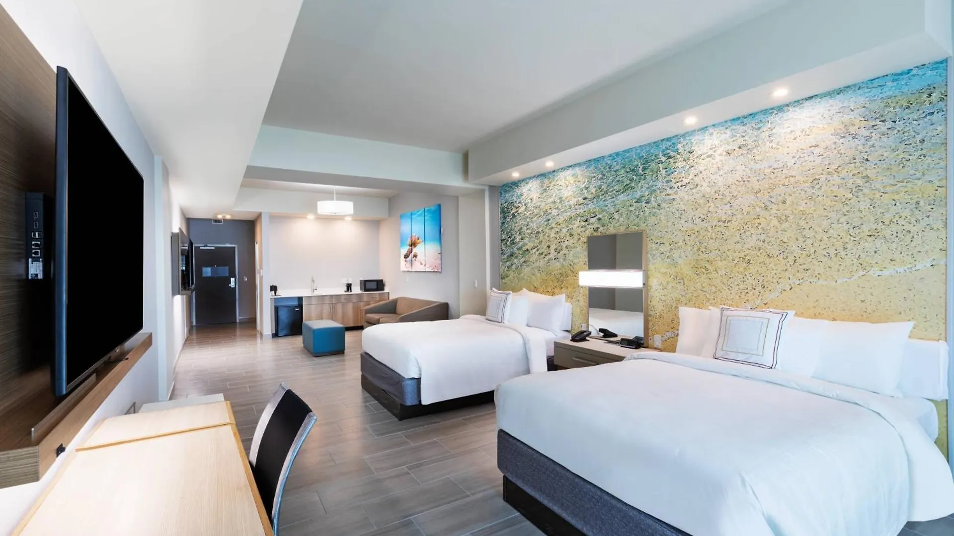 Courtyard Hotel 3*