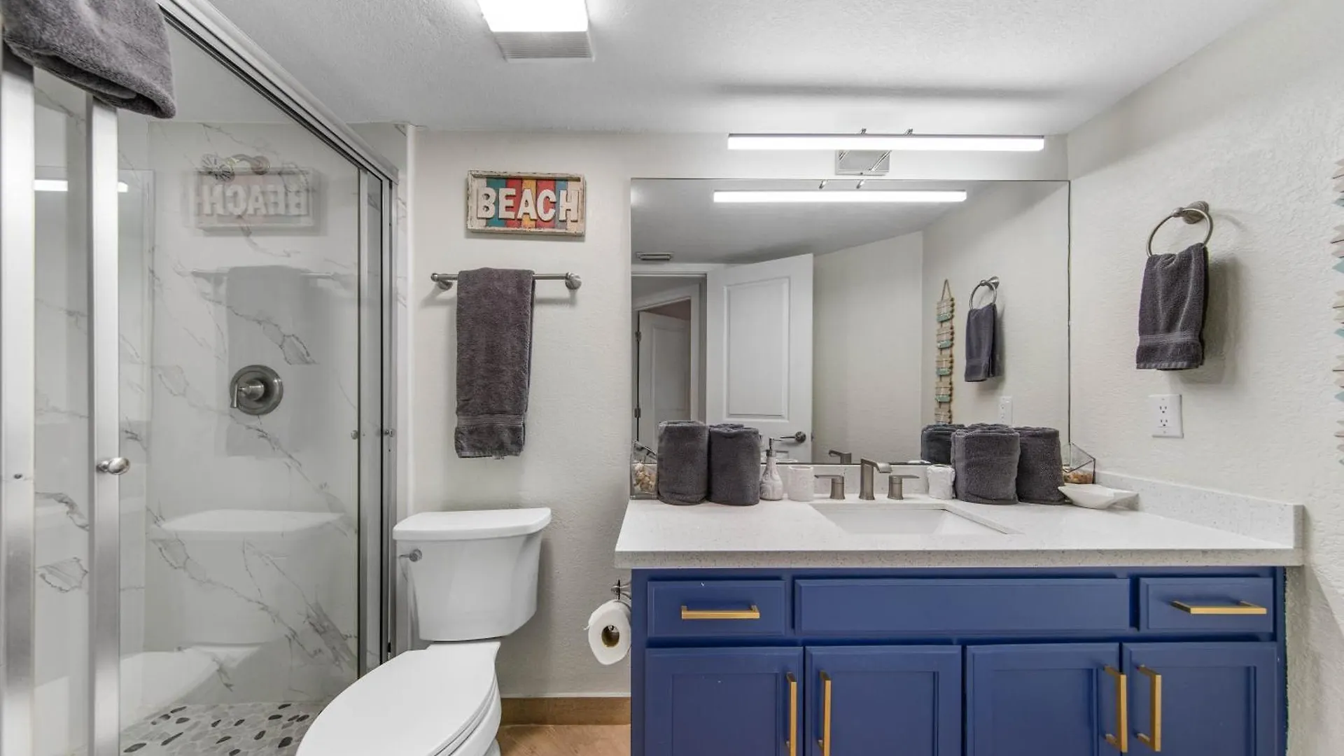 Ground Floor Beachfront 2 Steps From Amenities Iv South Padre Island