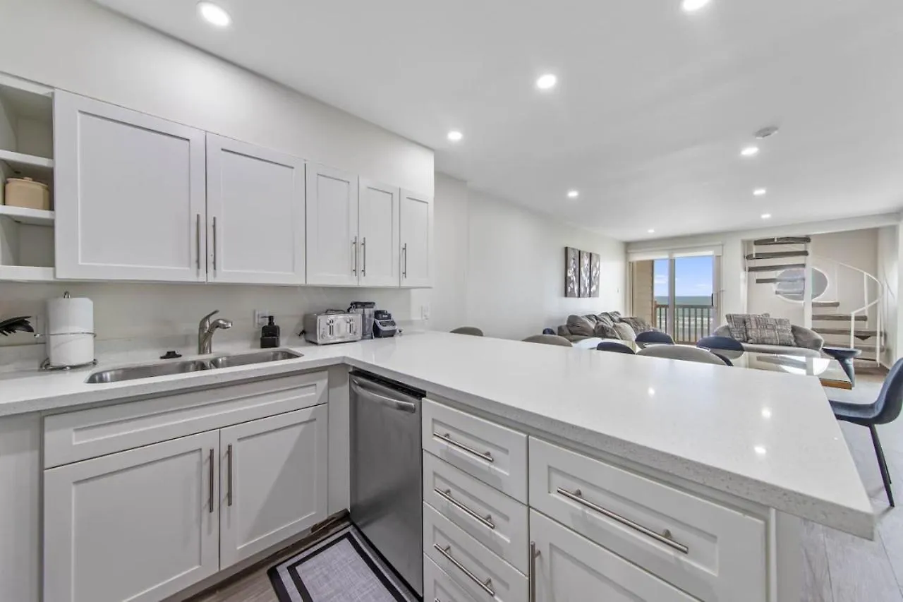 Apartment Bahiamar Luxury Oceanfront Oasis *