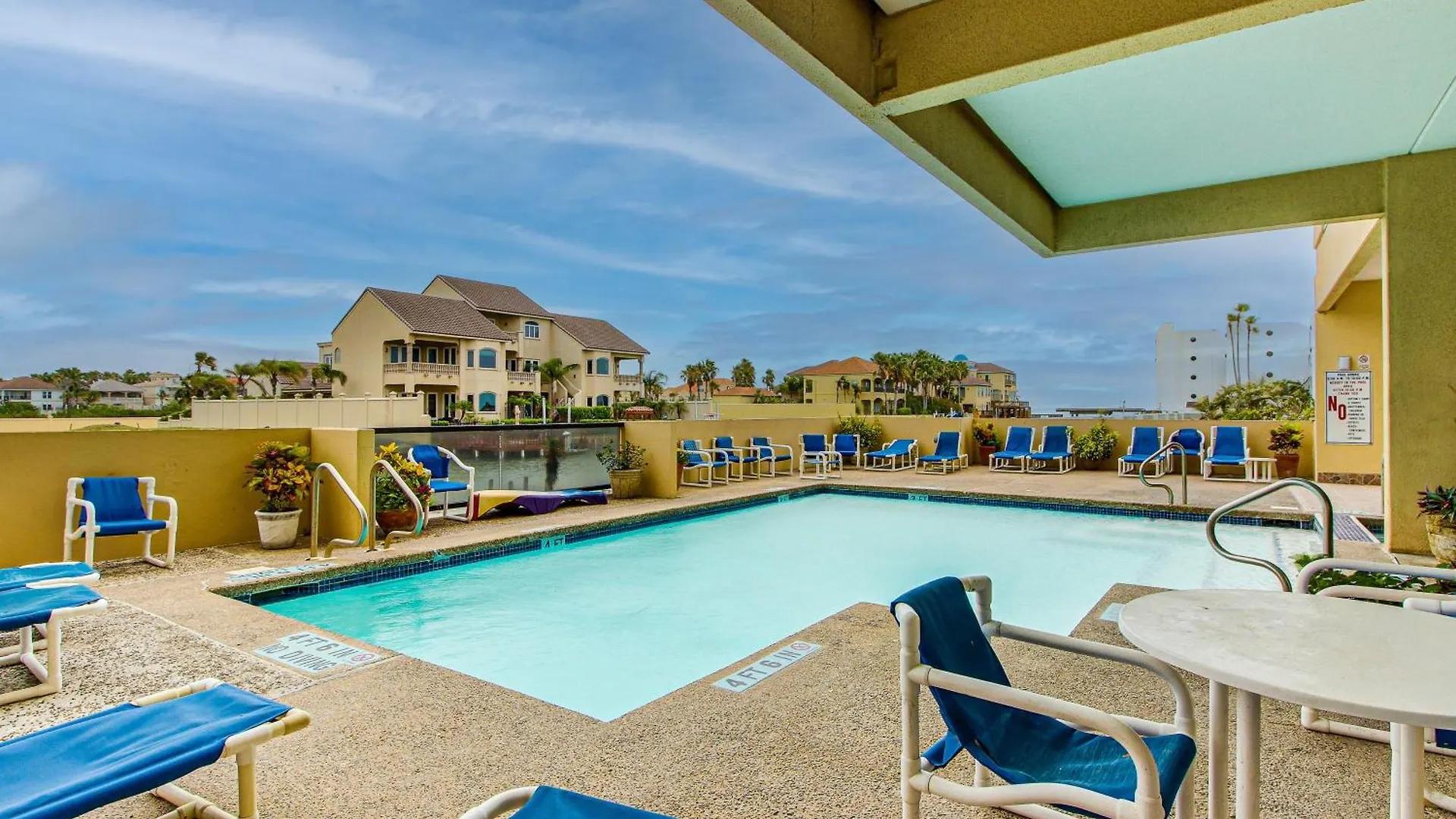 Apartment Bay South Padre Island