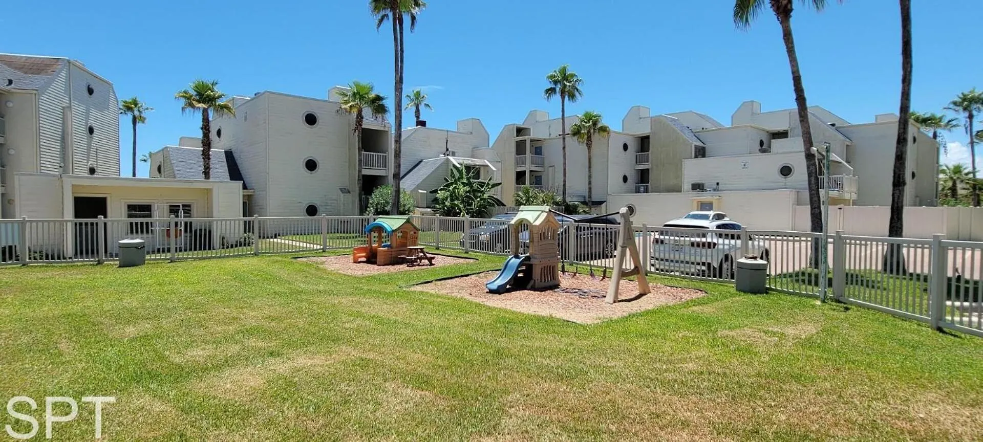 Bahia Mar 851f