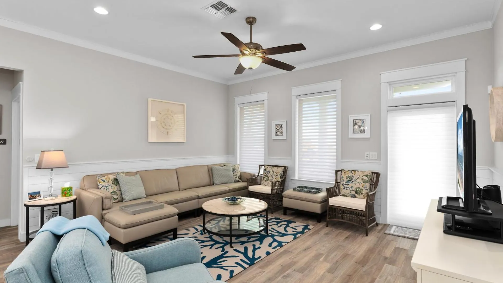 Seabreeze - Private At The Shores Holiday home *