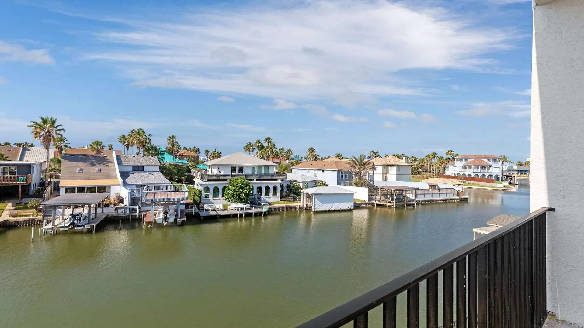 Hotel Windwater And Marina South Padre Island