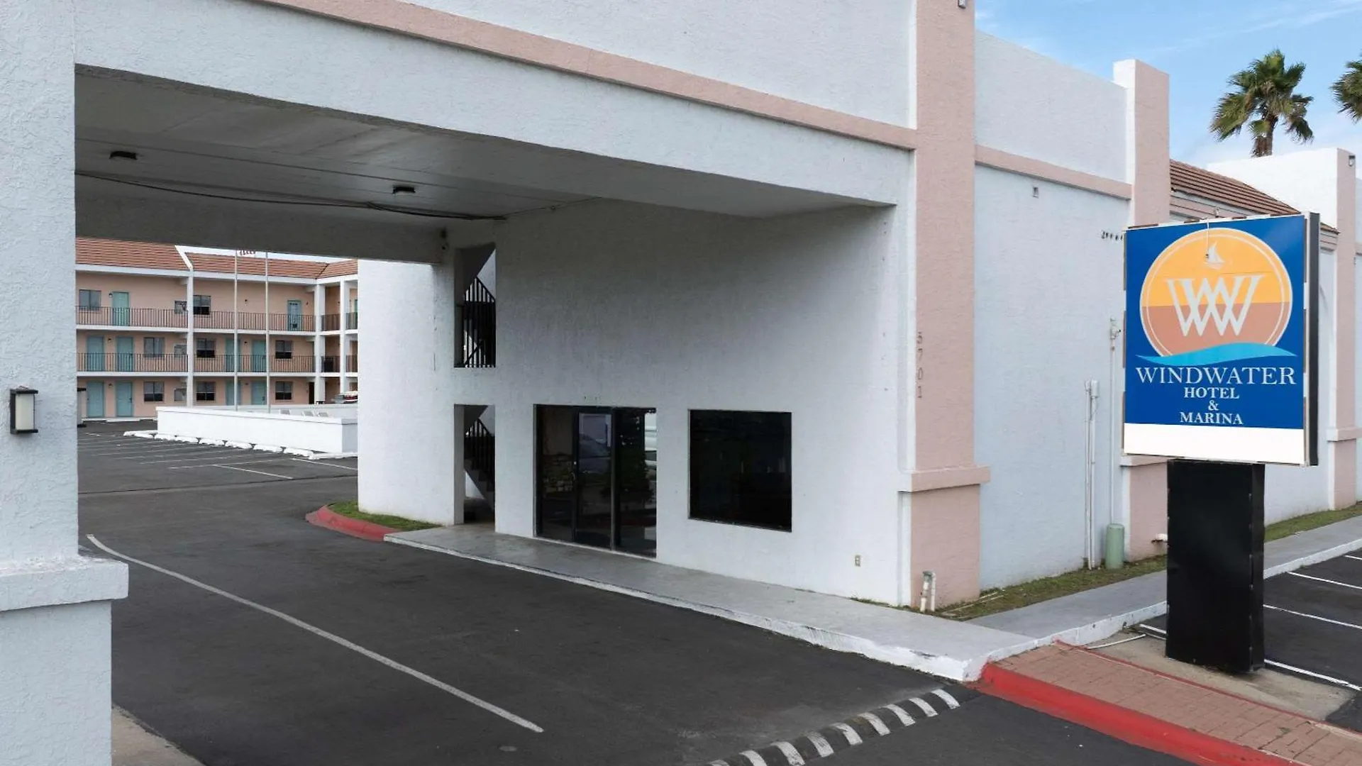 Windwater And Marina Hotel South Padre Island