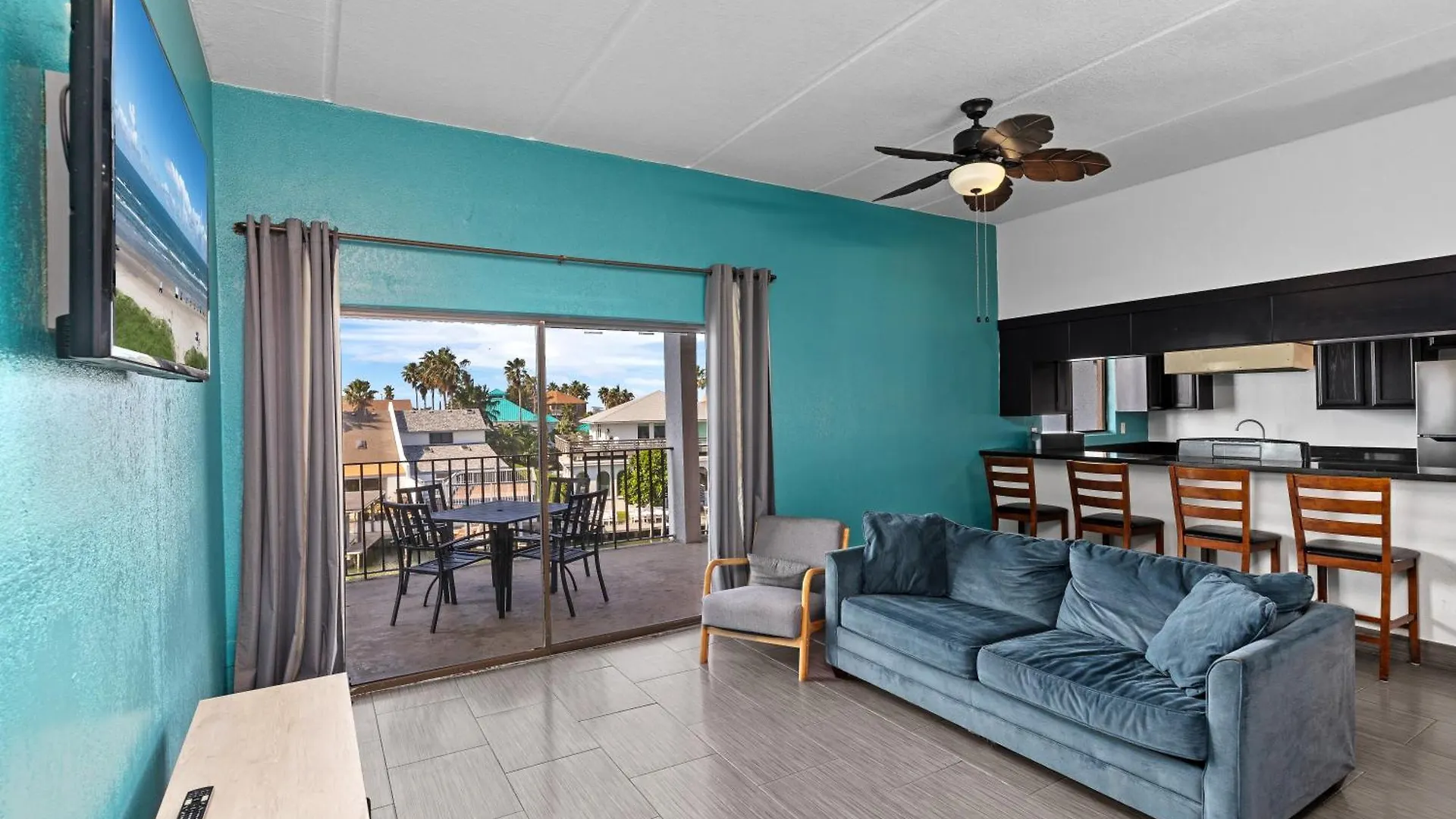 Hotel Windwater And Marina South Padre Island