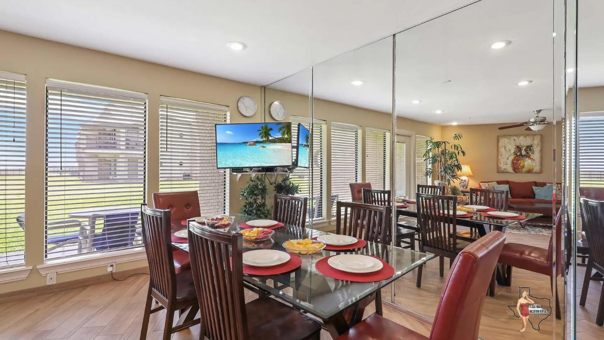 Private Garden Patio Near Pool Beachfront