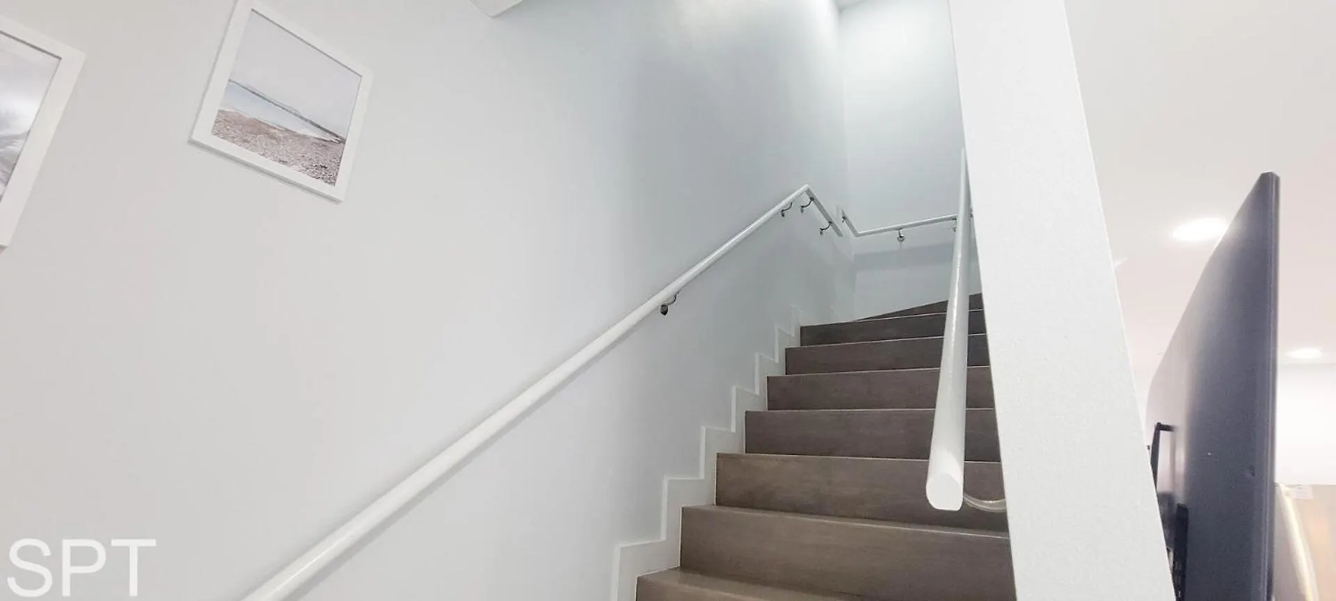 De Laguna 3 Townhouse