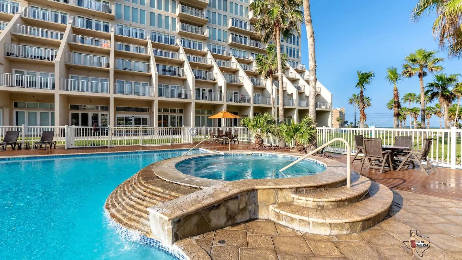 Private Garden Patio Near Pool Beachfront * South Padre Island