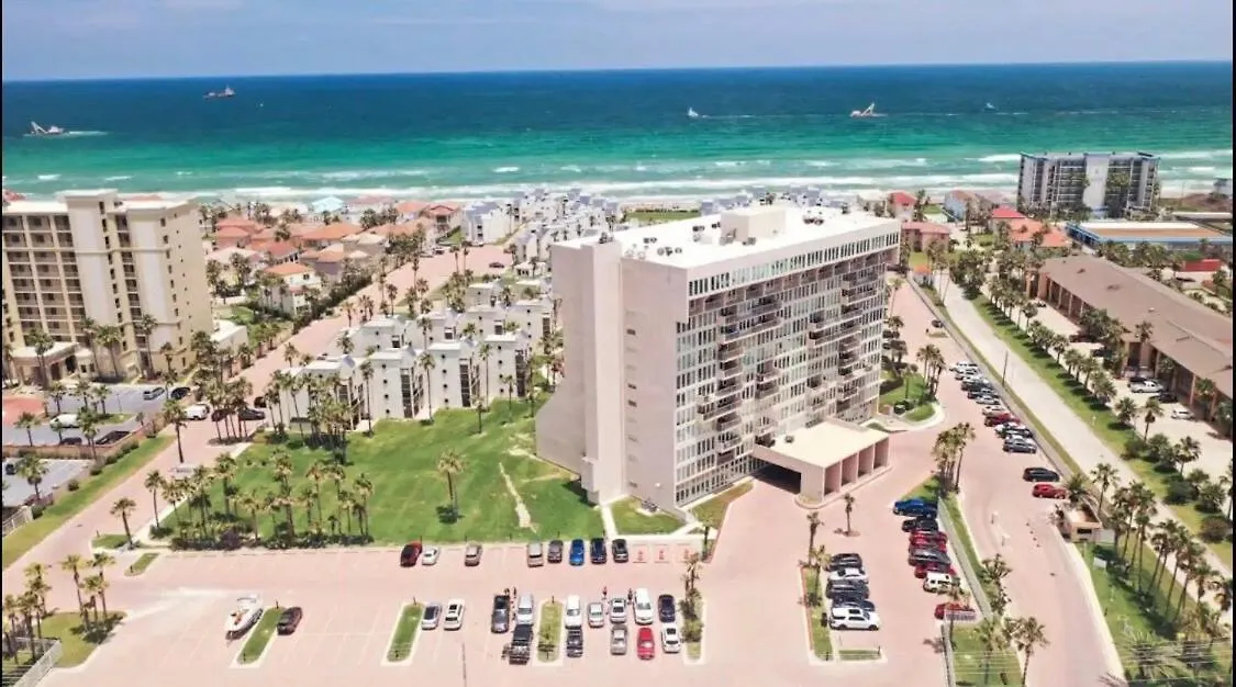 Modern Beachside Wheated Pool 2br-2ba Apartment South Padre Island