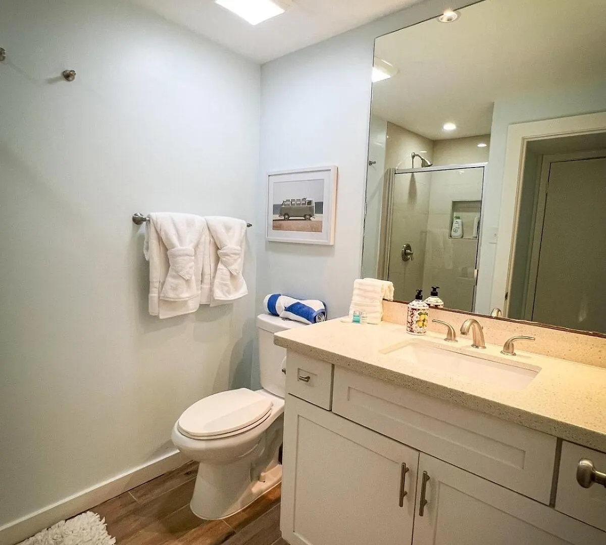 Modern Beachside Wheated Pool 2br-2ba Apartment South Padre Island