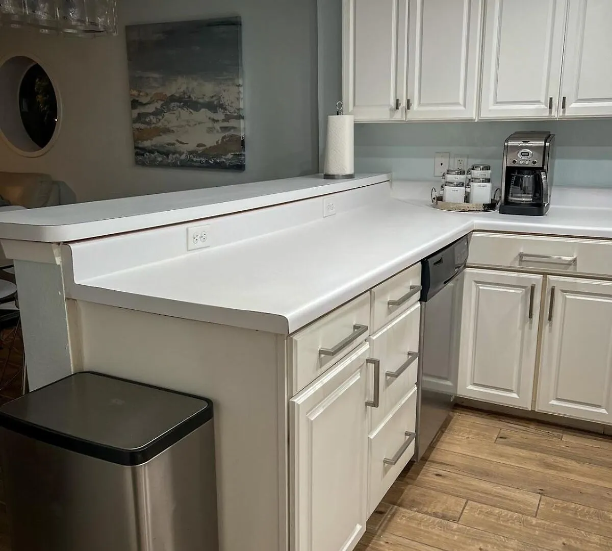 Modern Beachside Wheated Pool 2br-2ba *
