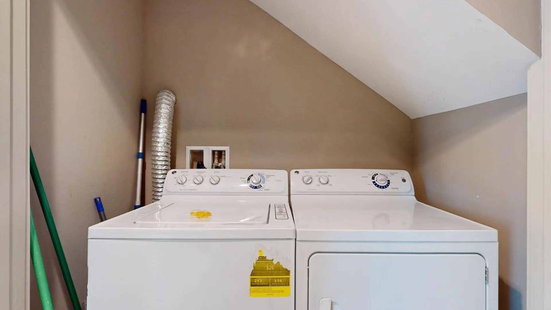 Apartment Sapphire #106