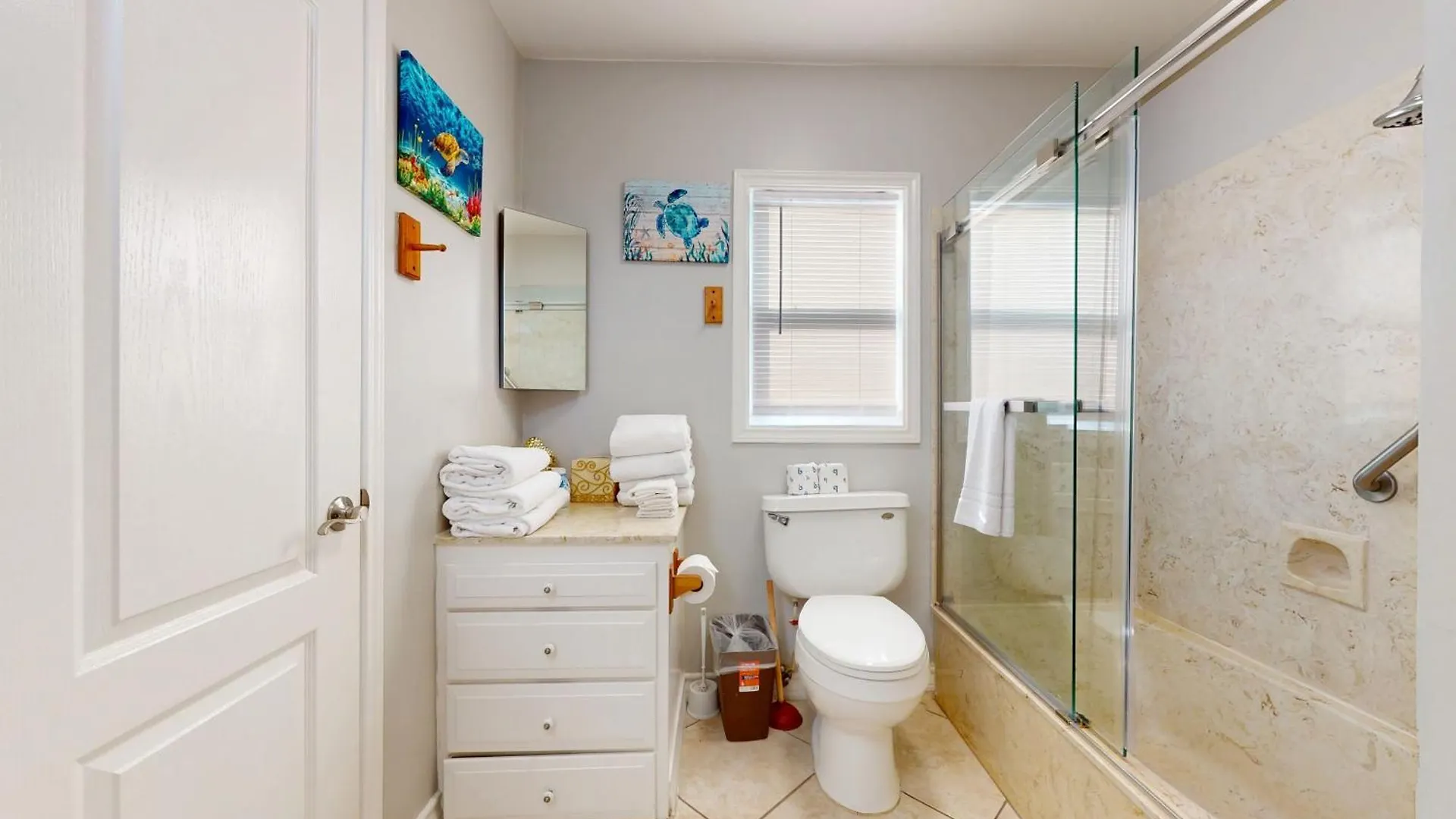 White Granite Holiday home *