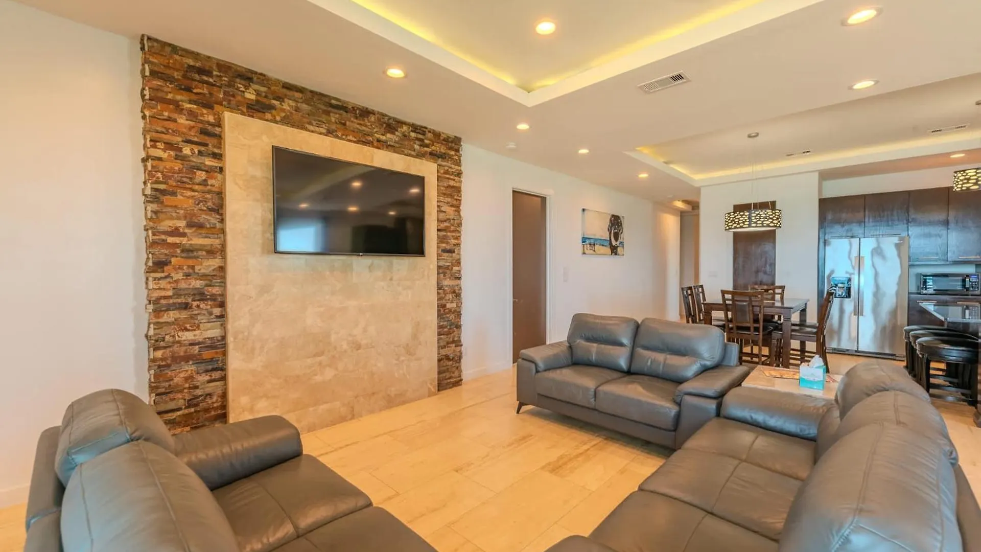 5 Bedroom Beachfront - 4th Floor Apartment South Padre Island