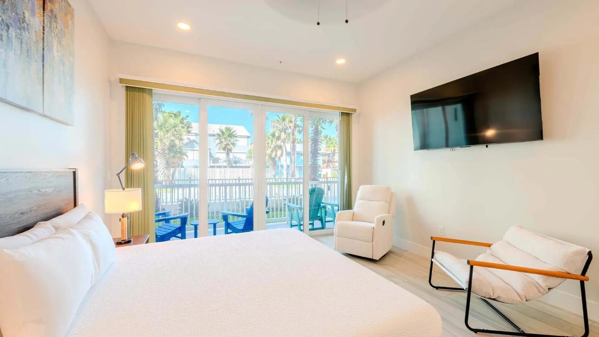Coral Cove Apartment