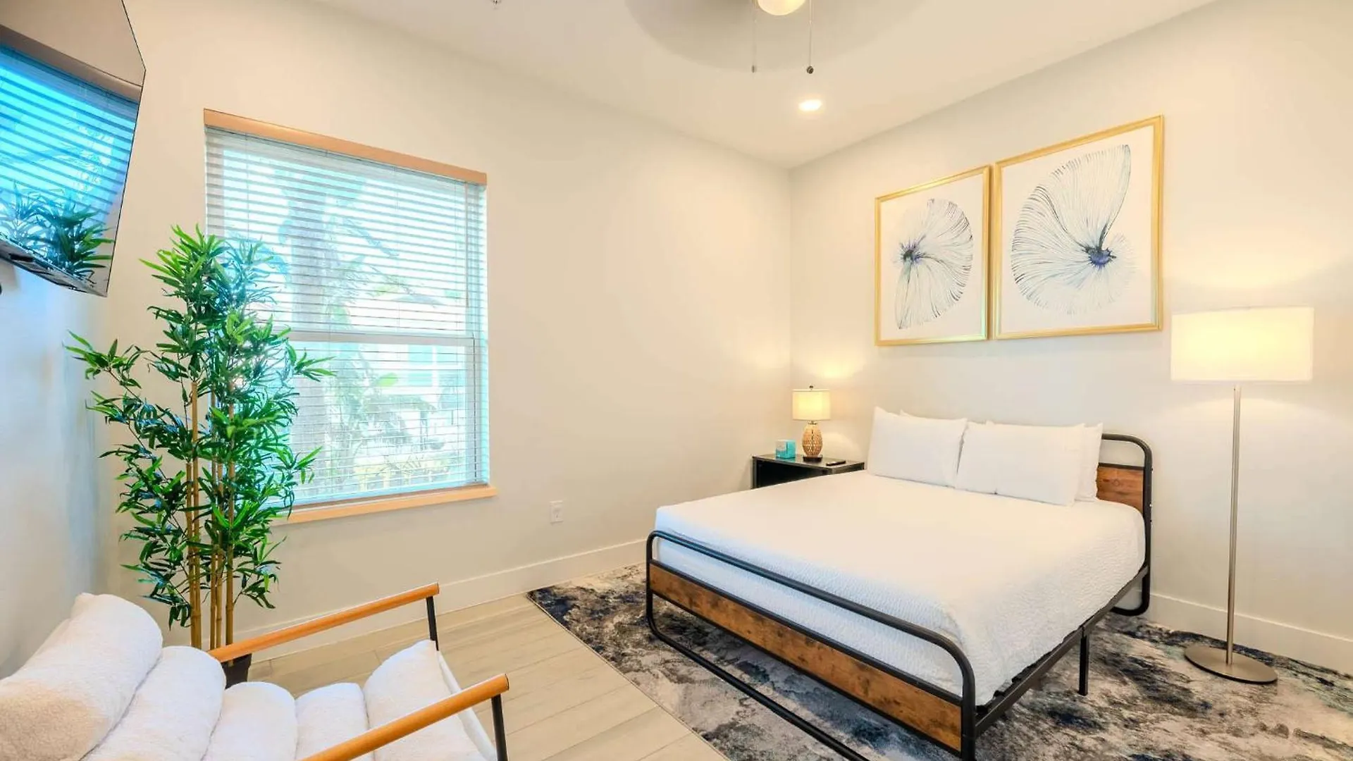 Coral Cove Apartment *