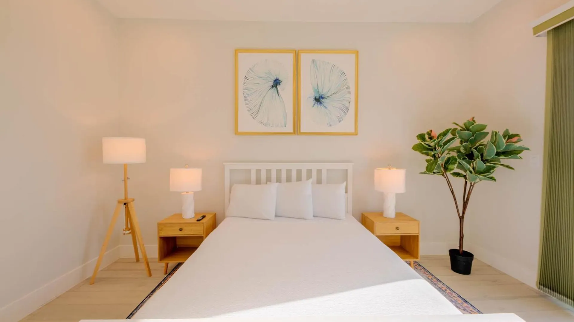 Surfside Sanctuary Apartment *